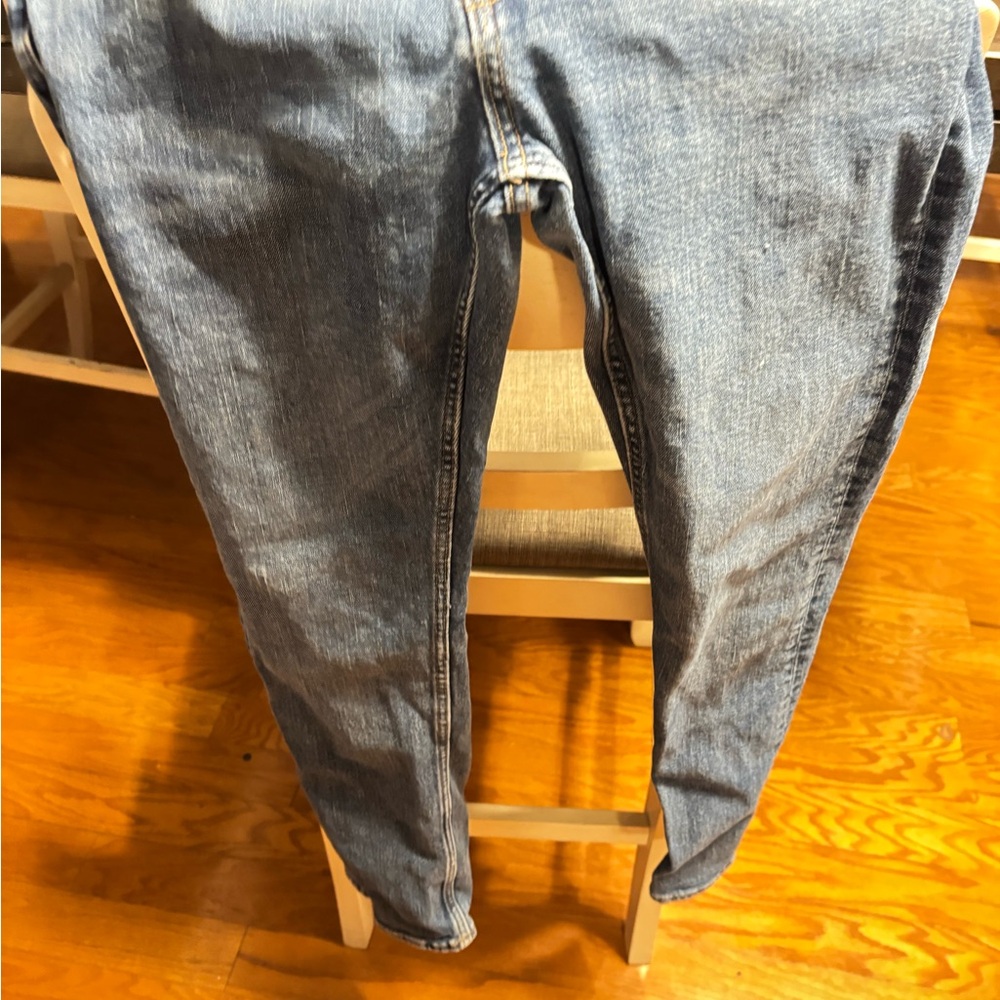 Classic Blue Denim Jeans AND JEANS NIKE SHIRT ONE PAIR